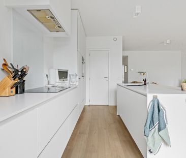 Prachtig appartement op de eerste verdieping met groot terras in het centrum van 's Gravenwezel. - Foto 4