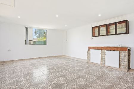 Space, Comfort & Style for the Whole Family - Photo 5