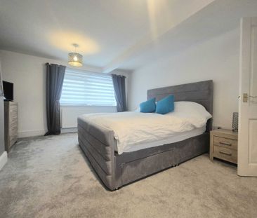 Halifax, Causeway Foot - Photo 3