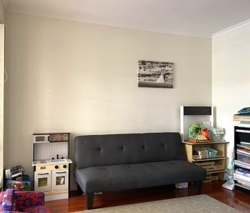 8 Upland Ct, Golden Grove, SA 5125 - Photo 1