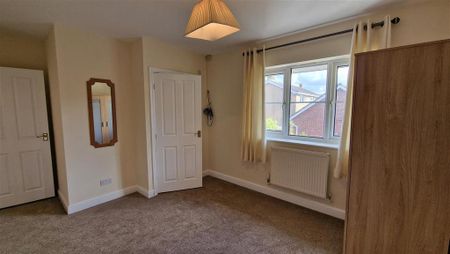 3 bedroom detached house to rent - Photo 5