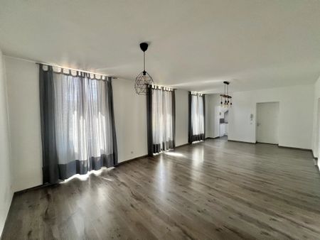 Location Appartement 3 pièces 81m² VALENCE 26000 - Photo 3