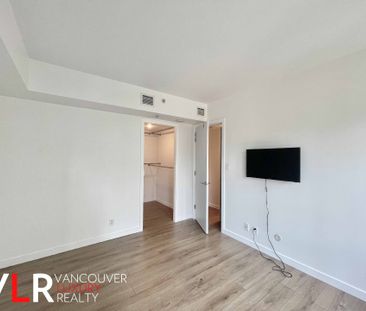 Condo in Downtown Vancouver, BC - Photo 4