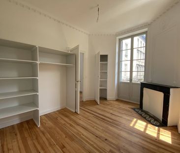 A LOUER APPARTEMENT T2 BORDEAUX - SAINT PIERRE - Photo 3