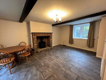 2 bedroom terraced house to rent - Photo 3