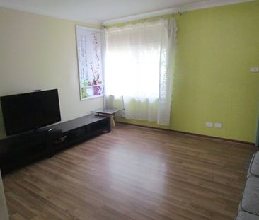 Great Two Bedroom Townhouse - Photo 1