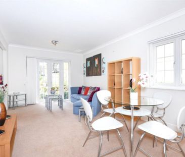 2 bed Apartment - To Let - Photo 3