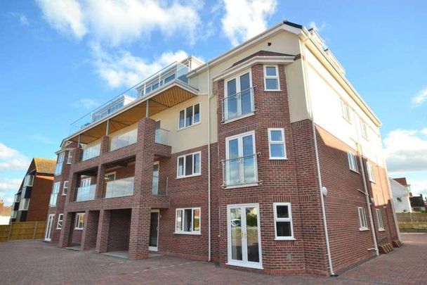 College Avenue, Rhos On Sea, Colwyn Bay, Conwy, LL28 - Photo 1