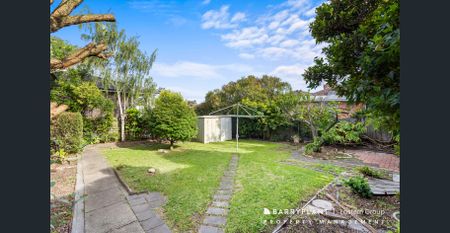 Comfort, Space & Convenience in the Heart of Bulleen - Photo 4