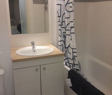 A GRUGIES TYPE 2 MEUBLE AVEC PARKING - Photo 2