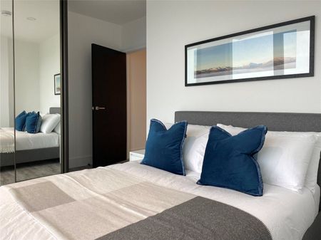 8 Portal Way, Acton, W3 - Photo 5