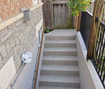 For Lease - 120 Valley Vista Drive, Vaughan, Ontario - Photo 4
