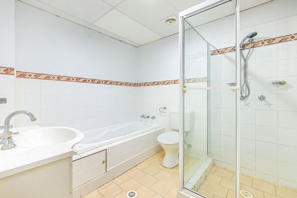 Spacious & Private - Photo 1