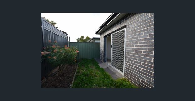 Modern 2 Bedroom Granny Flat - Photo 1