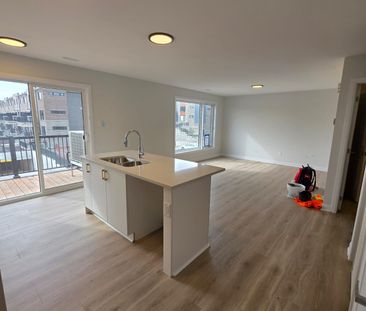 For Lease - 201 Glenroy Gilbert Drive Unit# 10, Barrhaven, Ontario - Photo 5