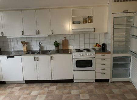 Kopparberg Centrum: Mysig tvåa med utsikt över ån - Foto 3