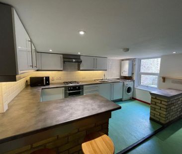 6 bedroom terraced house to rent - Photo 6
