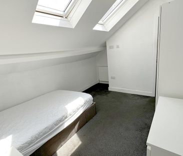 1 bedroom in a house share to rent - Photo 6