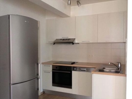 Appartement te huur - Photo 1