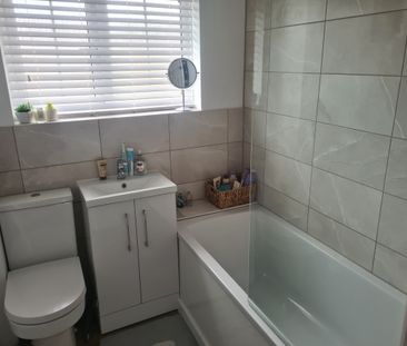Chestnut Mews, Melksham, SN12 - Photo 2