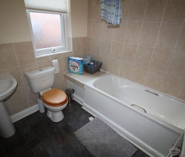 4 bedroom house to rent - Photo 3