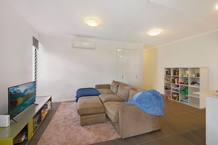 202/60 Hood Street, Sherwood QLD 4075 - Apartment For Rent | Domain - Photo 2