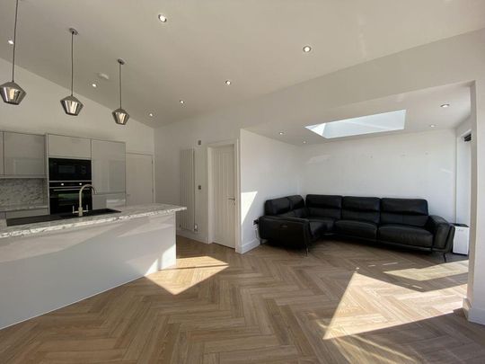 2 bedroom semi-detached bungalow to rent - Photo 1