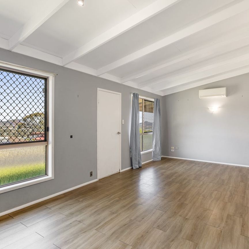 Easy-Care Family Living Close to Key Amenities - Photo 1