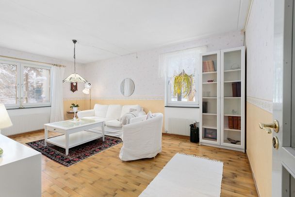 Fornhöjdsvägen, Södertälje - Foto 1