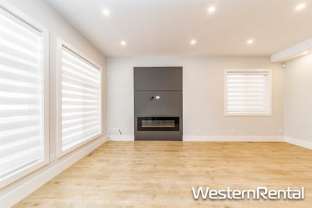 16591 25A AVENUE, Surrey, BC V3Z 9W9 - Photo 4