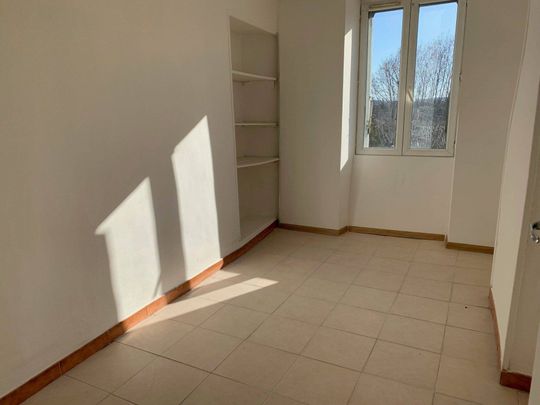 Location appartement 3 pièces 44 m² à Aubenas (07200) - Photo 1