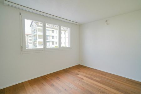 Frisch sanierte 4.5-Zimmer-Wohnung in Stansstad - Photo 3