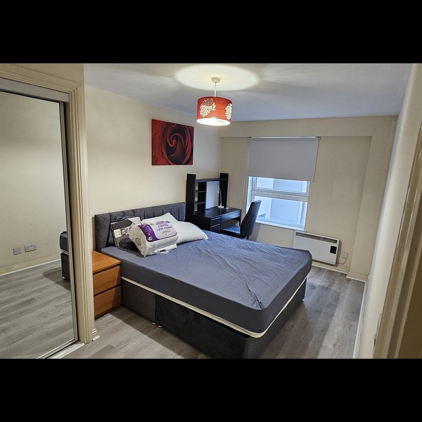 Room in a Shared Flat, Wallace St, G5 - Photo 1