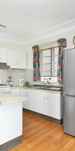 SHORT TERM LEASE - Prime Location! - Photo 3