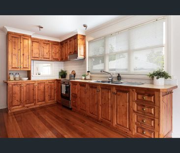 Live Large in Newstead - Photo 4