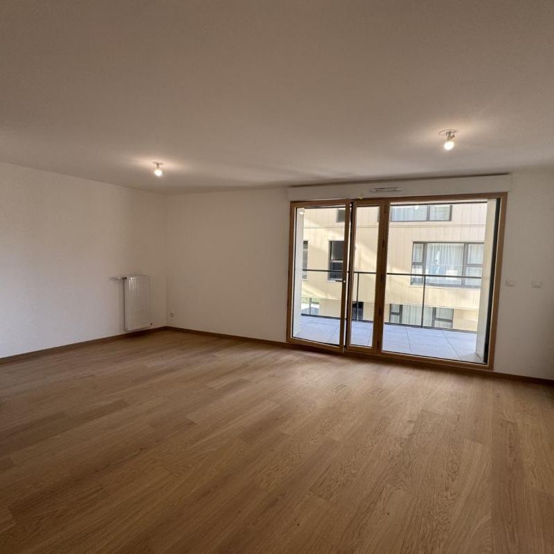 Location Appartement 2 pièces 47m² CHAMBERY 73000 - Photo 1
