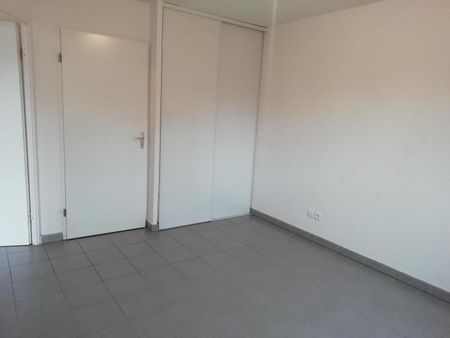 Location Appartement 2 pièces 39m² NOEUX LES MINES 62290 - Photo 4