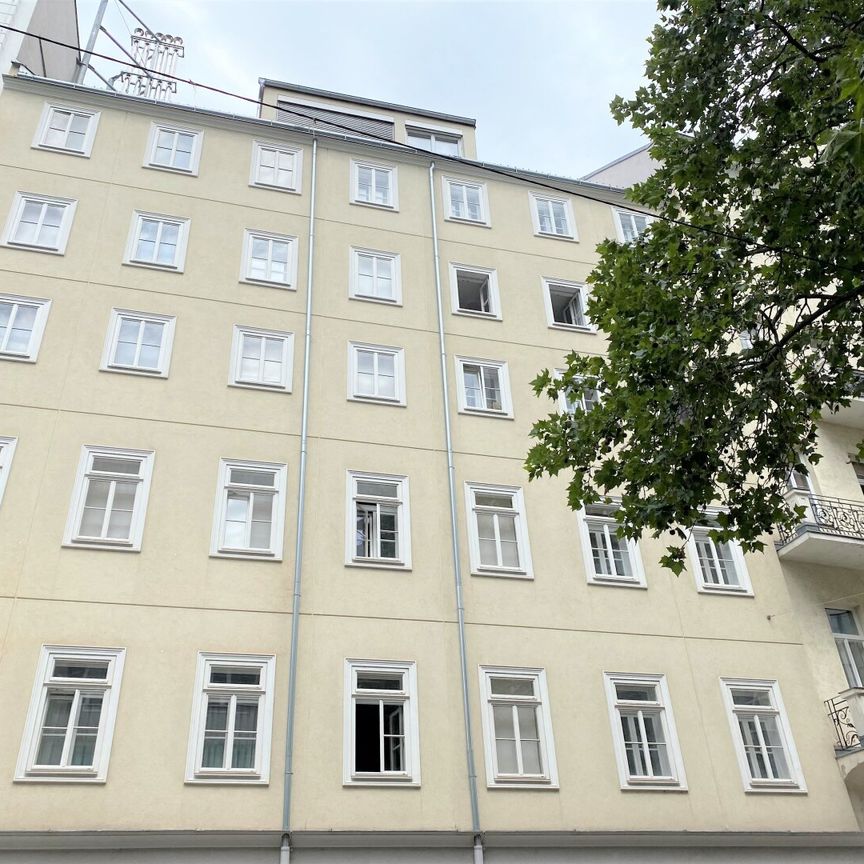 Gemütliche 2 Zimmerwohnung mit Terrasse im Servitenviertel - Photo 1