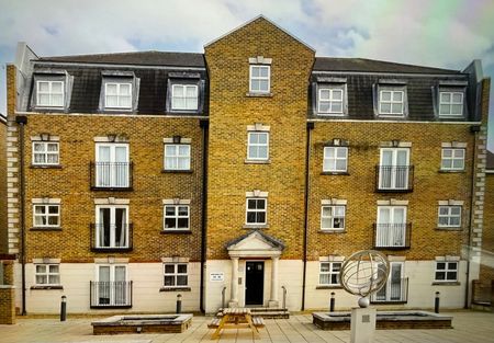 2 Bed Flat, Brook Square, SE18 - Photo 4