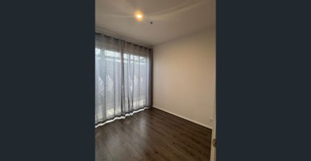 Newly renovated stunner !!! - Photo 3