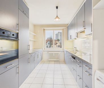 Generous 5.5-room apartment in Allschwil - Photo 2