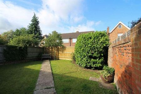 Victoria Road, Marlow, SL7 - Photo 3