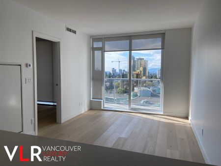Condo in Burnaby, BC - Photo 3