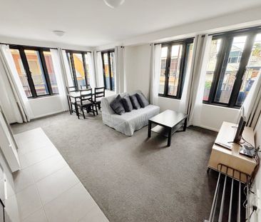 Easy Living in the East End - Photo 1