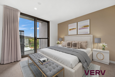 LUXURY APARTMENT IN THE HEART OF BRADDON - Photo 4