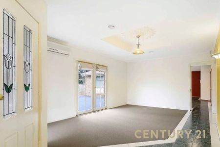 Gardening Included - 4-Bedroom Family Home in a Quiet Court Location. - Photo 4