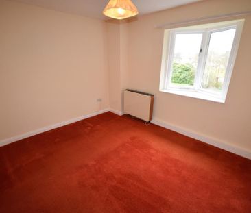 3 bedroom flat to rent - Photo 2