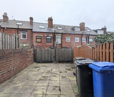 Farnley Avenue, Birley Carr, Sheffield - Photo 1