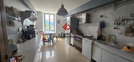 Location Maison 7 pièces 253m² LA TRONCHE 38700 - Photo 5