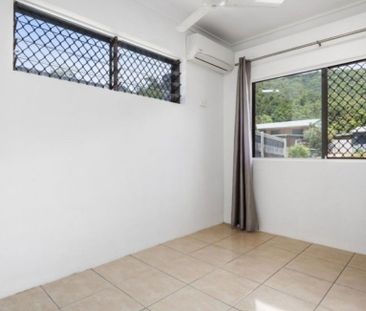 LARGE FAMILY HOME IN SOUGHT AFTER LOCATION! - Photo 3